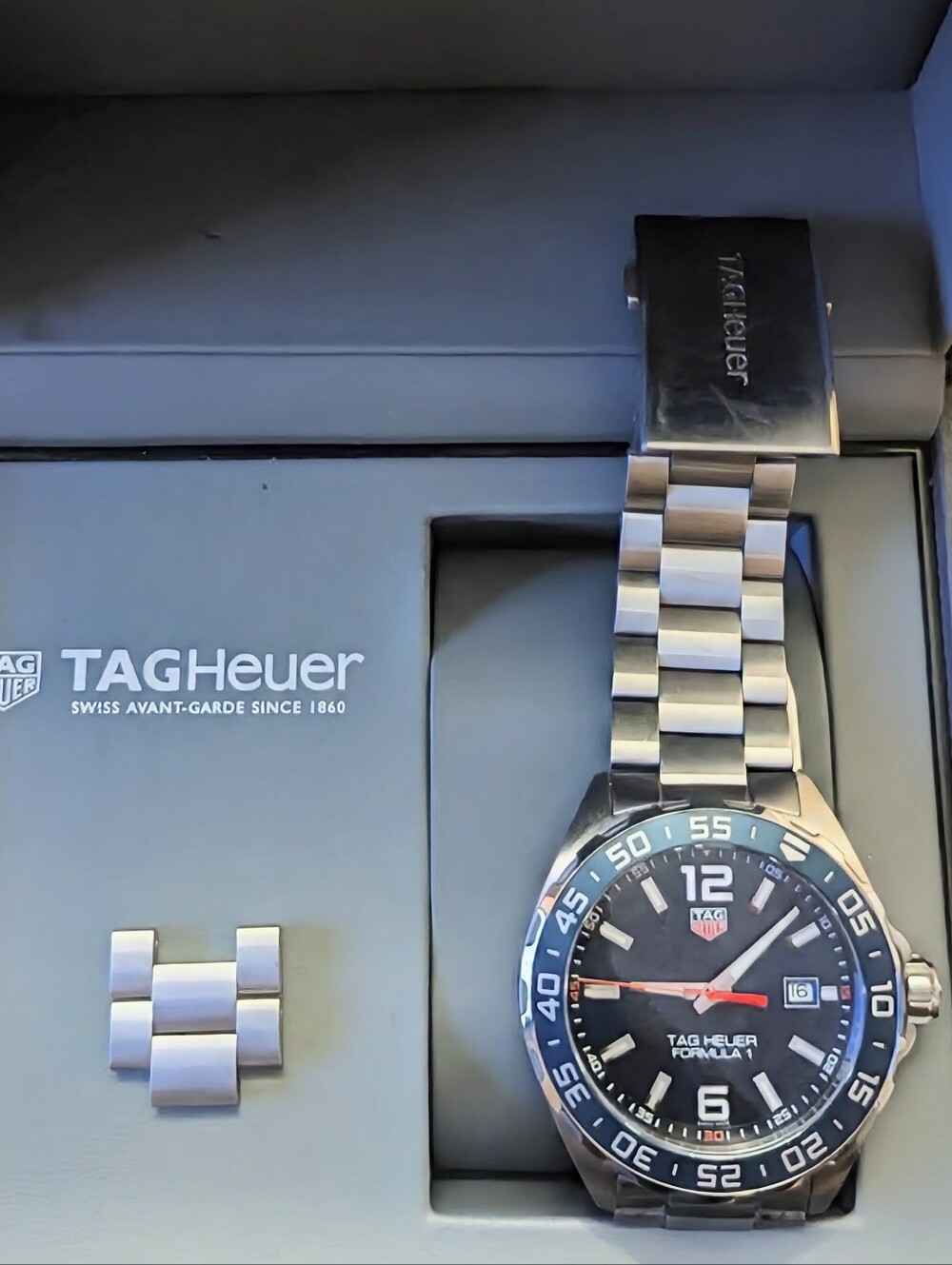 Tag Heuer Formula 1 Date